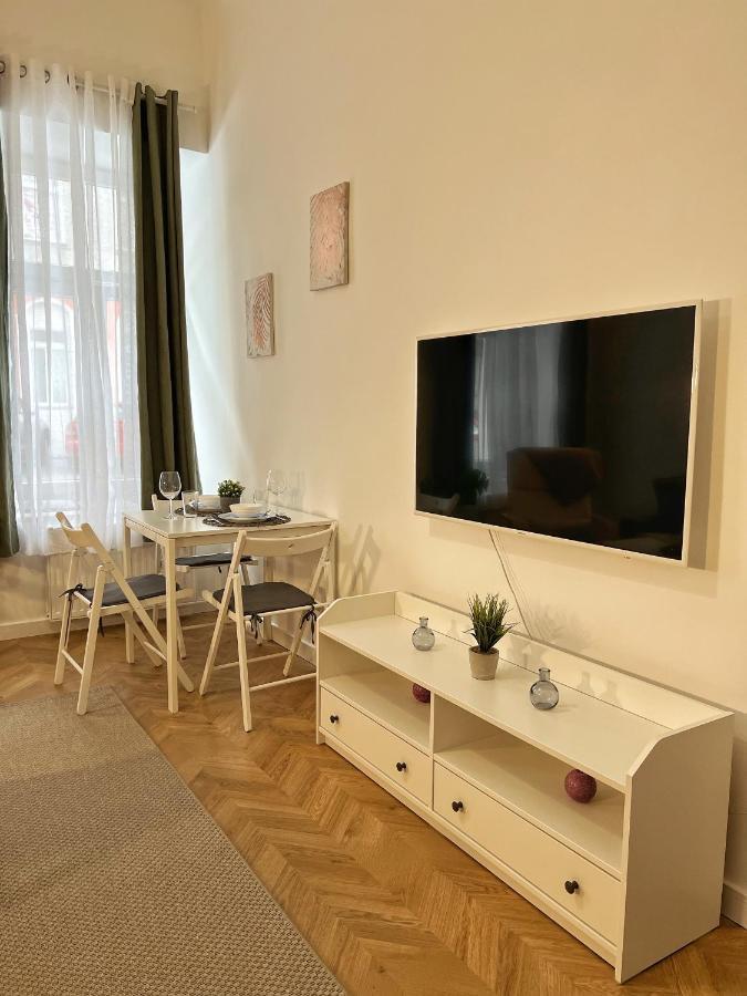 Cozy, Quiet Place Near Belvedere Wien Екстериор снимка